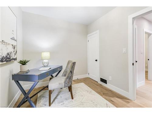 32 Cumberland Avenue, Hamilton, ON - Indoor