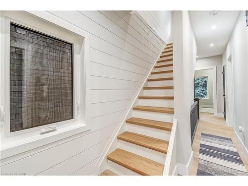 32 Cumberland Avenue, Hamilton, ON - Indoor Photo Showing Other Room