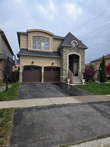 548 Wasaga Crescent  Waterloo, ON N2V 2Y7