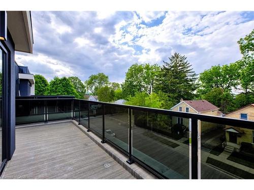 93 Oak Street, Cambridge, ON - Outdoor With Exterior