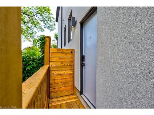 93 Oak Street, Cambridge, ON - Outdoor With Exterior