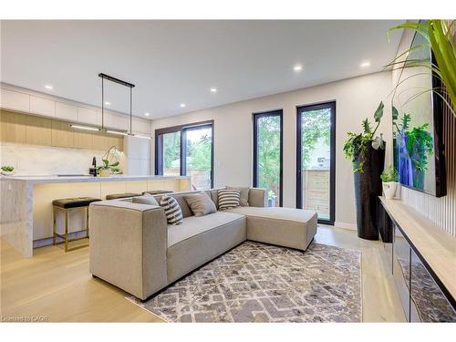 93 Oak Street, Cambridge, ON - Indoor