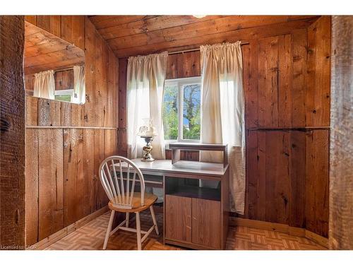 382 Beach Boulevard, Hamilton, ON - Indoor