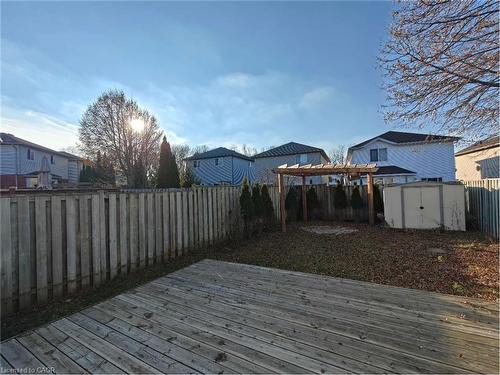 563 Dansbury Drive, Waterloo, ON - Outdoor
