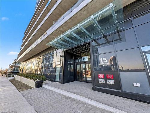 15 Watergarden Drive, Mississauga, ON - Outdoor