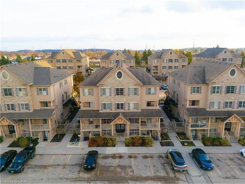 6C-1460 Highland Road W, Kitchener, ON - Outdoor