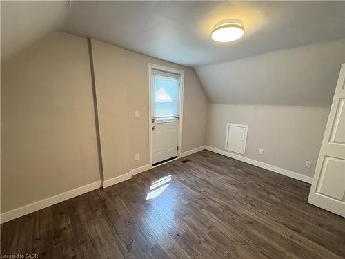 2-71 Barnesdale Boulevard, Hamilton, ON - Indoor Photo Showing Other Room