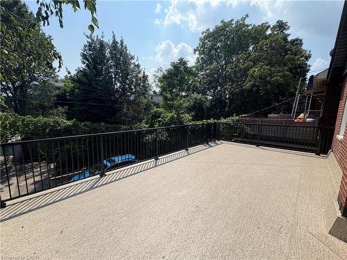 2-71 Barnesdale Boulevard, Hamilton, ON - Outdoor