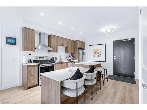 1310-15 Glebe Street, Cambridge, ON - Indoor Photo Showing Kitchen