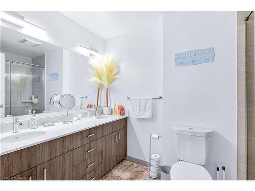 1310-15 Glebe Street, Cambridge, ON - Indoor Photo Showing Bathroom