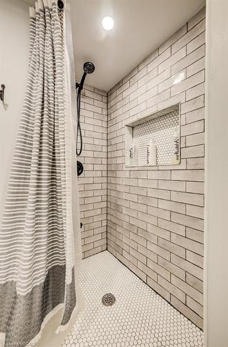 604 Guelph Street, Kitchener, ON - Indoor