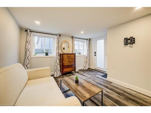 604 Guelph Street, Kitchener, ON - Indoor