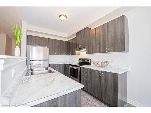 9 Phyllis Drive, Caledon, ON - Indoor Photo Showing Kitchen With Double Sink