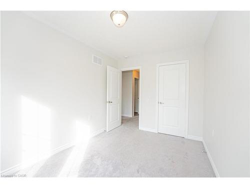 9 Phyllis Drive, Caledon, ON - Indoor Photo Showing Other Room