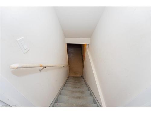 9 Phyllis Drive, Caledon, ON - Indoor Photo Showing Other Room