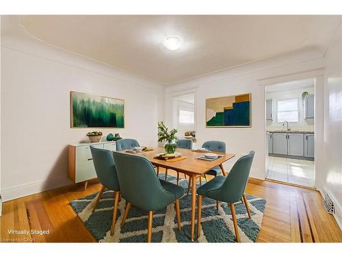 125 Melrose Avenue N, Hamilton, ON - Indoor Photo Showing Dining Room