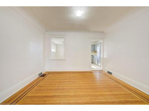 125 Melrose Avenue N, Hamilton, ON - Indoor Photo Showing Other Room