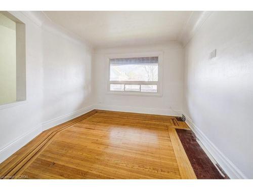 125 Melrose Avenue N, Hamilton, ON - Indoor Photo Showing Other Room