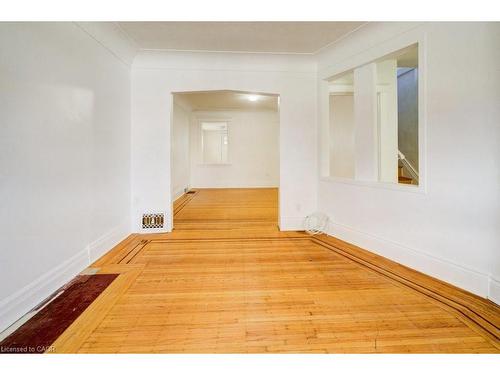 125 Melrose Avenue N, Hamilton, ON - Indoor Photo Showing Other Room