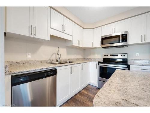 56-50 Pinnacle Drive, Kitchener, ON - Indoor Photo Showing Kitchen With Double Sink