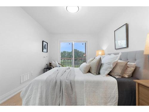 15 Mellenby Street, Hamilton, ON - Indoor Photo Showing Bedroom