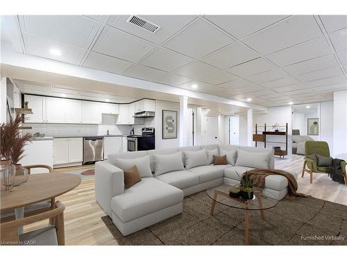 20 Burfield Avenue, Hamilton, ON - Indoor Photo Showing Living Room