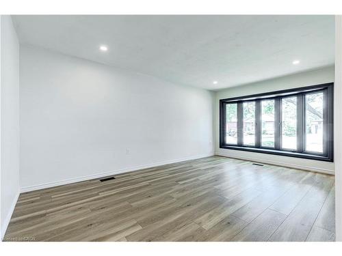 20 Burfield Avenue, Hamilton, ON - Indoor Photo Showing Other Room