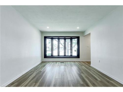 20 Burfield Avenue, Hamilton, ON - Indoor Photo Showing Other Room