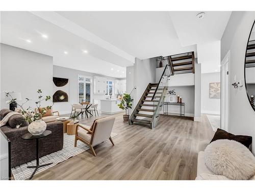 28 Norwich Street W, Guelph, ON - Indoor