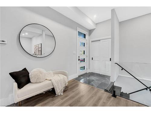 28 Norwich Street W, Guelph, ON - Indoor Photo Showing Other Room