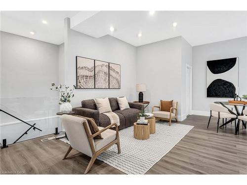 28 Norwich Street W, Guelph, ON - Indoor