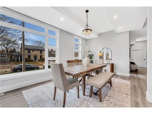 28 Norwich Street W, Guelph, ON - Indoor Photo Showing Dining Room