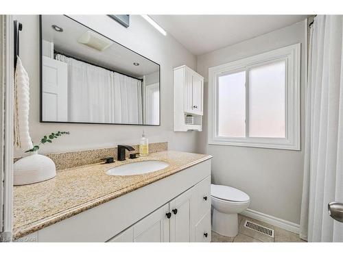 3 Briarlea Road, Guelph, ON - Indoor Photo Showing Bathroom