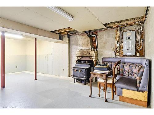 13 Balsam Avenue, Woodland Beach, ON - Indoor Photo Showing Basement