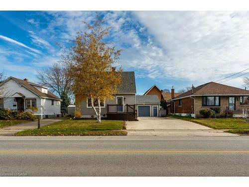 6782 Dorchester Road, Niagara Falls, ON - Outdoor With Facade