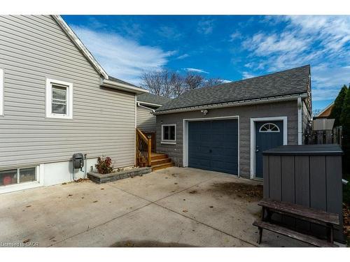 6782 Dorchester Road, Niagara Falls, ON - Outdoor With Exterior