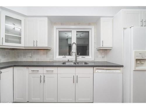 3018 Dalehurst Drive, Mississauga, ON - Indoor Photo Showing Kitchen With Double Sink