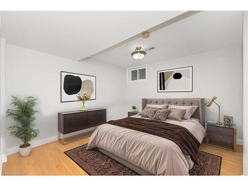 3018 Dalehurst Drive, Mississauga, ON - Indoor Photo Showing Bedroom