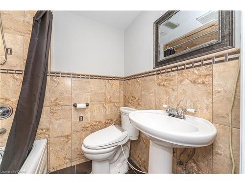 3018 Dalehurst Drive, Mississauga, ON - Indoor Photo Showing Bathroom