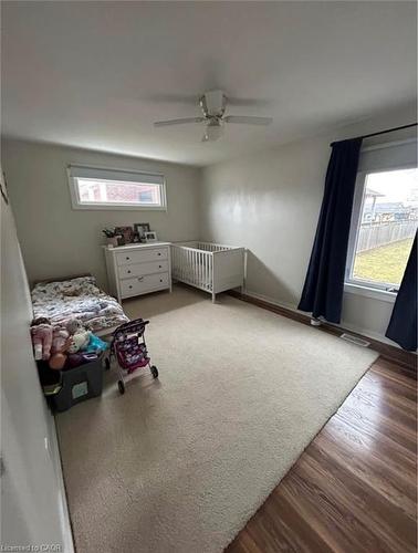 212 Millen Road, Hamilton, ON - Indoor Photo Showing Bedroom