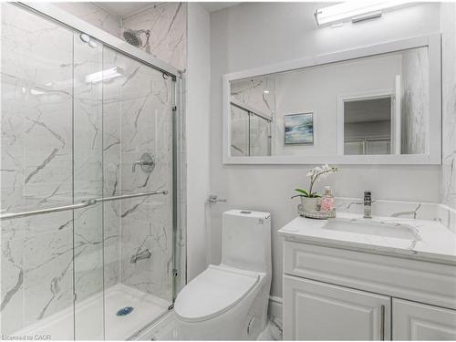 271 Bedford Road, Kitchener, ON - Indoor Photo Showing Bathroom