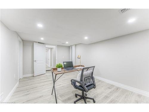 271 Bedford Road, Kitchener, ON - Indoor