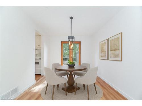 21 Horning Drive, Hamilton, ON - Indoor Photo Showing Dining Room