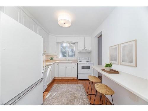 21 Horning Drive, Hamilton, ON - Indoor Photo Showing Kitchen With Double Sink