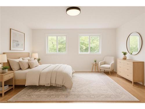 21 Horning Drive, Hamilton, ON - Indoor Photo Showing Bedroom