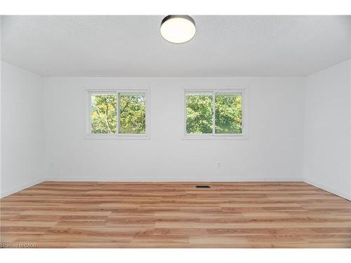 21 Horning Drive, Hamilton, ON - Indoor Photo Showing Other Room