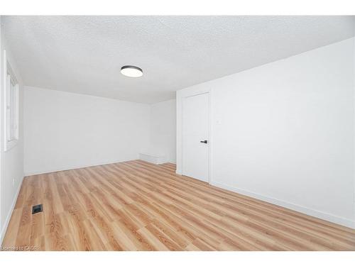 21 Horning Drive, Hamilton, ON - Indoor Photo Showing Other Room