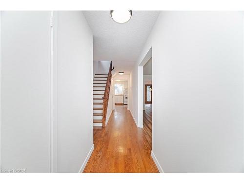 21 Horning Drive, Hamilton, ON - Indoor Photo Showing Other Room