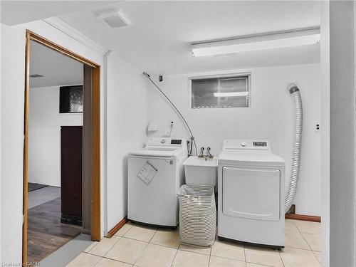 102 Dundee Drive, Caledonia, ON - Indoor Photo Showing Laundry Room