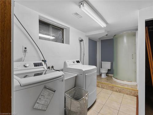 102 Dundee Drive, Caledonia, ON - Indoor Photo Showing Laundry Room